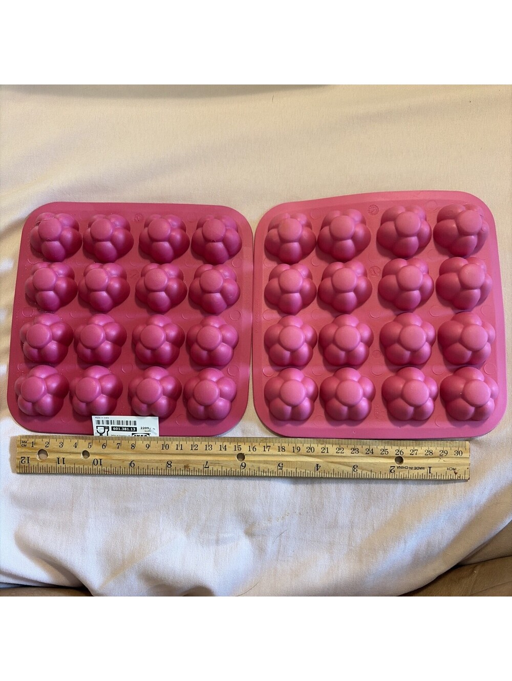 IKEA PLASTIS Set of two pink flower ice cube tray mold silicone casting